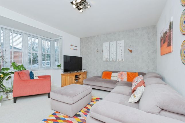 10, Tollgate Close, Leicester photo 2