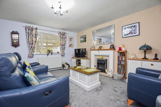 11, Ashwood Parade, Wakefield photo 2