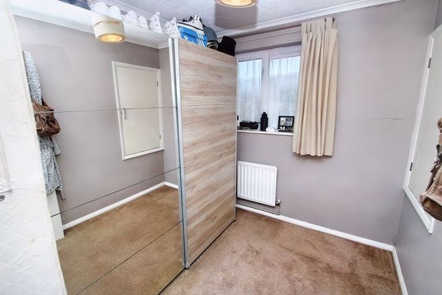 Maisonette for sale in Tilling Crescent, High Wycombe