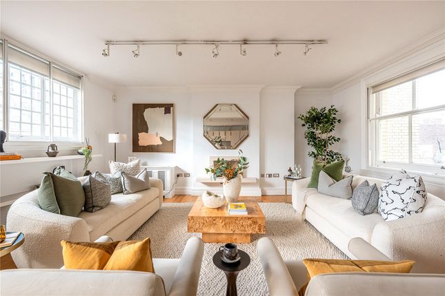 Flat Flat 4, 42, Kingsway, London photo 4
