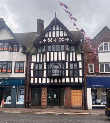 Commercial property to let in Burkes Parade, Beaconsfield