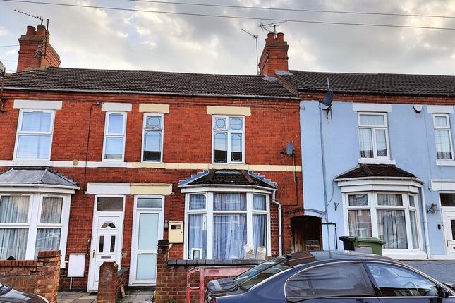 Thumbnail Terraced house to rent in Alexandra Road, Wellingborough