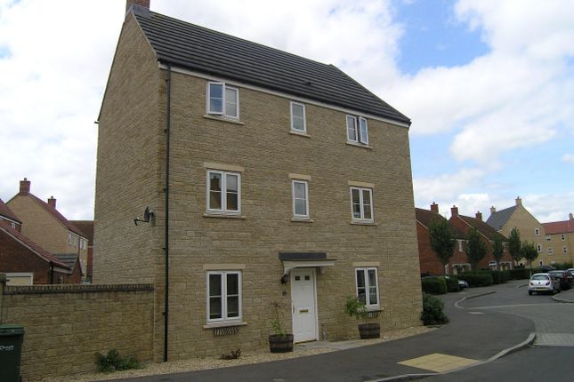 Property to rent in Linnet Road, Calne