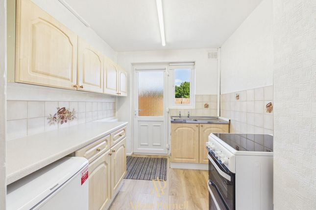 12 Edinburgh Road, Leicester photo 3