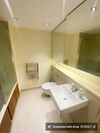 Flat 62, Curtiss House, London photo 4