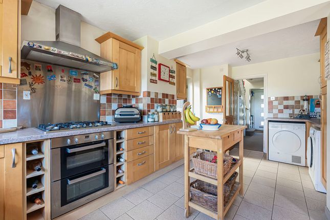 17, Haydock Close, Milton Keynes photo 3