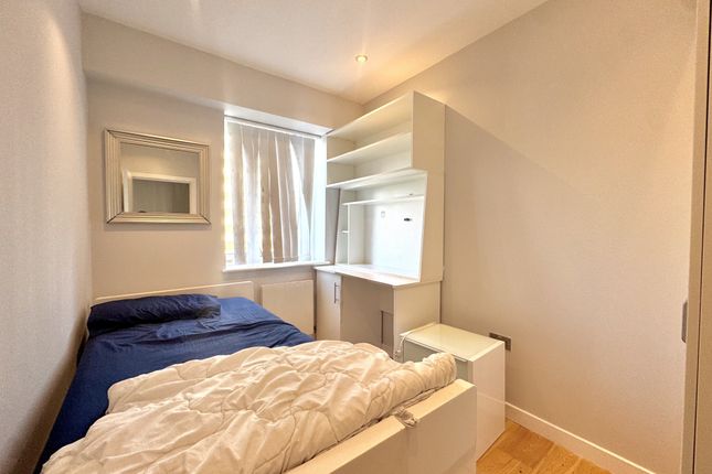 Flat 33, Union House, Hayes photo 5