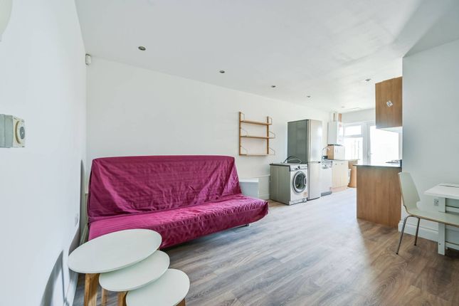 Thumbnail Flat for sale in Dartmouth Road, Upper Sydenham, London