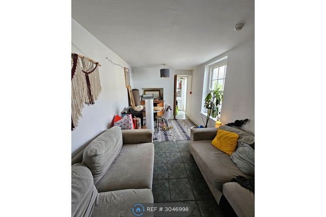 Beacon Terrace, Falmouth photo 5