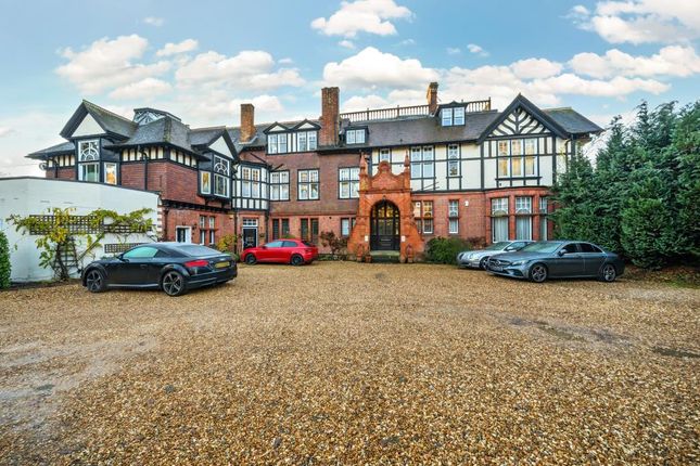 1-bed flat on 5 BUCKLEBURY PLACE, Bucklebury Place, Woolhampton, £190,000