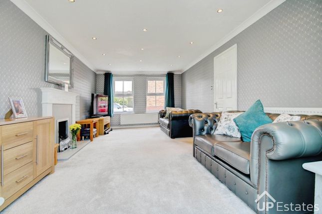 25, Kelway, Coventry photo 4