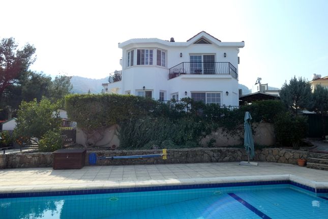 Villa for sale in Immaculate 3 Bed 2 Bath Villa, Pool &amp; Mature Gardens, Catalkoy, Cyprus