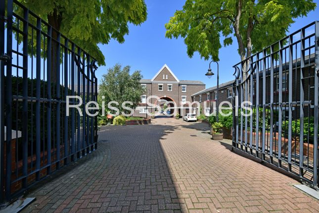 Semi-detached house to rent in Lockesfield Place, Isle Of Dogs, Docklands, London