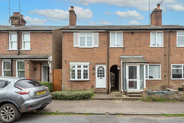 End terrace house to rent in Kingcroft Road, Harpenden