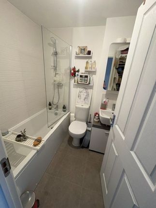 27, Bangor Close, Towcester photo 4