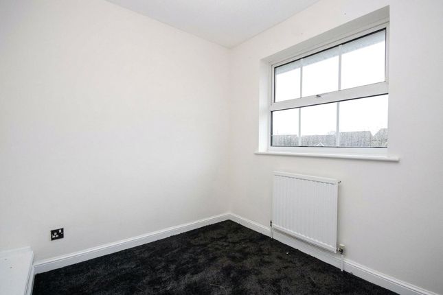 Room 2, 4, Elming Down Close, Bristol photo 3