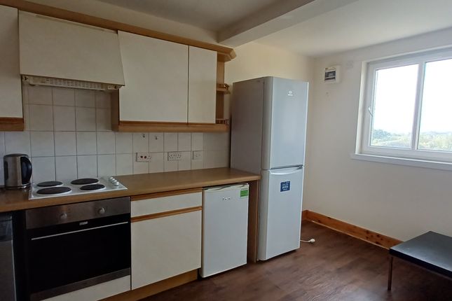 Flat A, 77, Lenzie Way, Glasgow photo 4