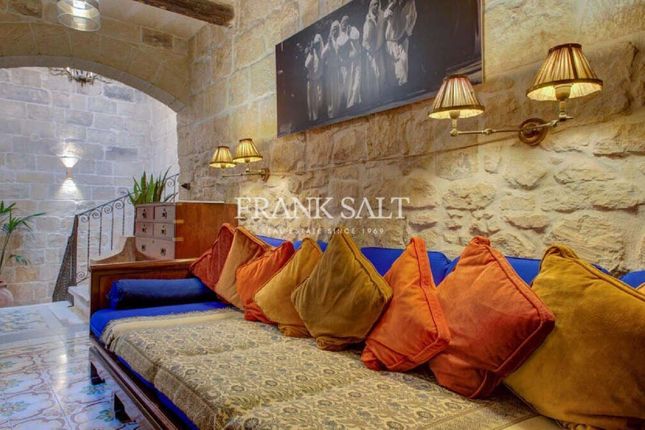 Town house for sale in House Of Character In Cospicua, House Of Character In Cospicua, Malta