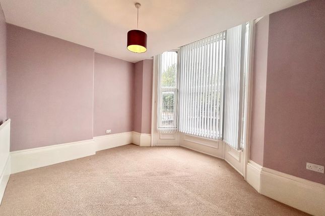 Flat 2, 228, Spring Bank, Hull photo 5