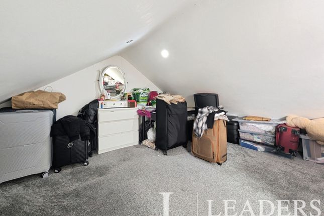 Loft Room, 14, Northbrooks, Essex photo 4