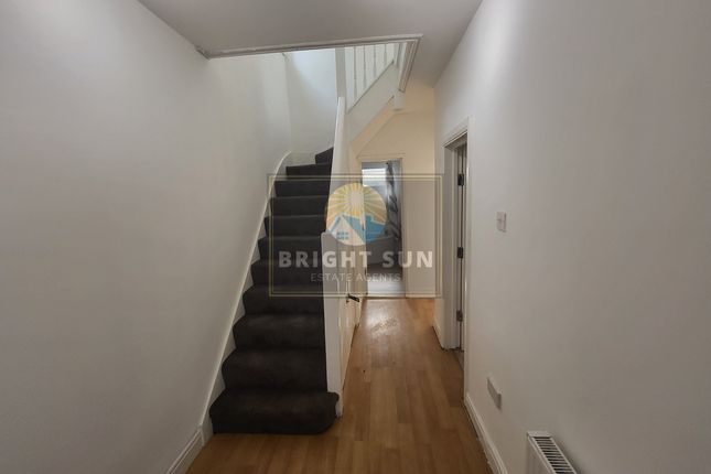 Semi-detached house for sale in Chatsworth Crescent, Hounslow