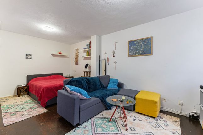 Flat 11 Shelburne Court, 3, Carlton Drive, London photo 4