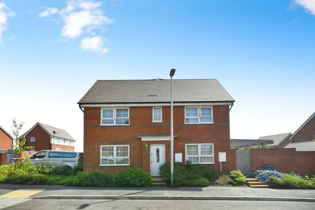 End terrace house for sale in Martletts Close, Peacehaven