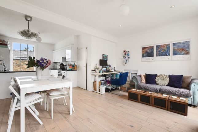 Thumbnail Flat to rent in Arthur Road, London