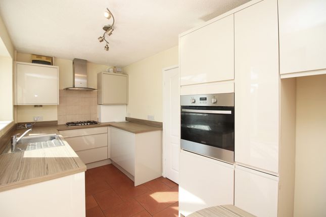 2, Woodcock Close, Thornton-Cleveleys photo 2