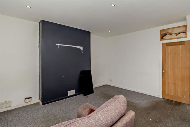 21, Adlington Street, Oldham photo 4
