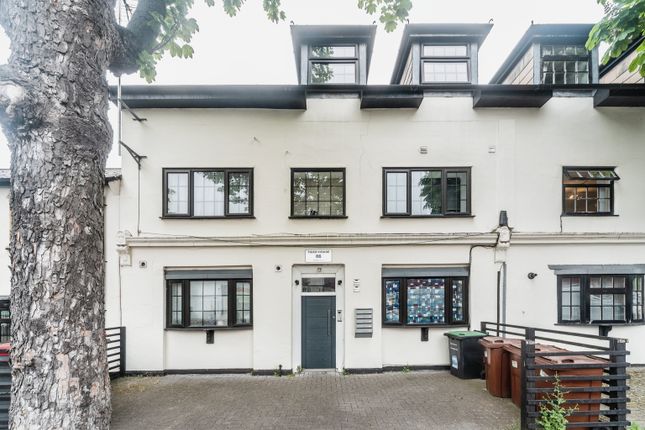 Flat for sale in Lind Road, Sutton