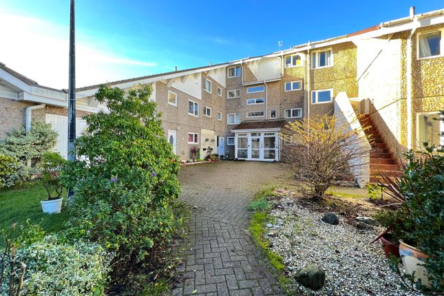 Thumbnail Flat for sale in 118 Fairhaven, Kirn, Dunoon