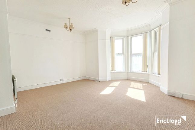 Flat 5, Oakdene, 48 Dartmouth Road, Paignton photo 2