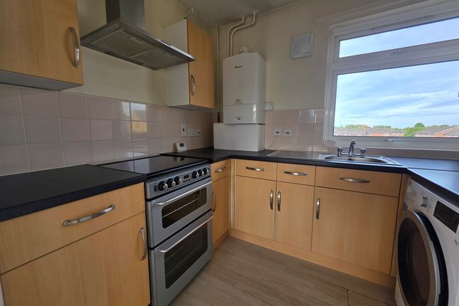80, Hastoe Park, Aylesbury photo 3