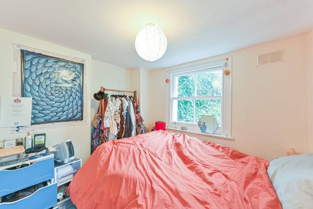 Bellfields Road, Brixton photo 4