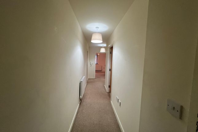 34 Saw Mills Court, Old Towcester Road, NORTHAMPTON photo 5