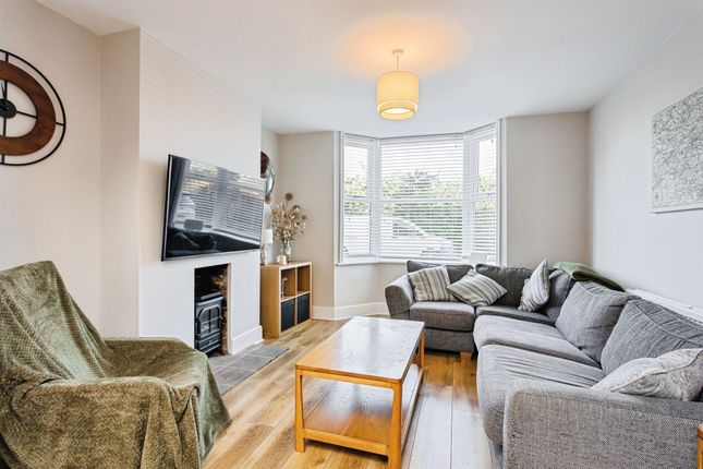 2, Nye Road, Burgess Hill photo 2