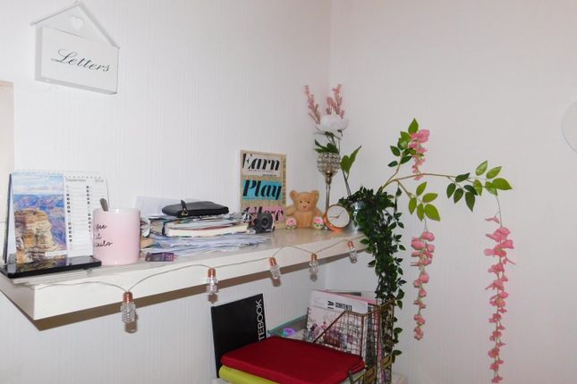 Room 4 49, Grove Green Road, London photo 4