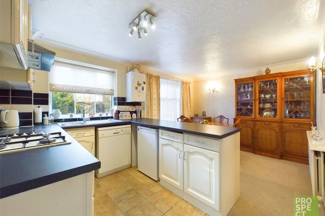 Link-detached house for sale in Constable Way, College Town, Sandhurst, Berkshire
