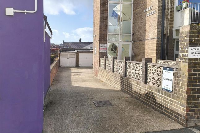 Garage 2, Rugby Court, Bristol Gardens, Brighton photo 5