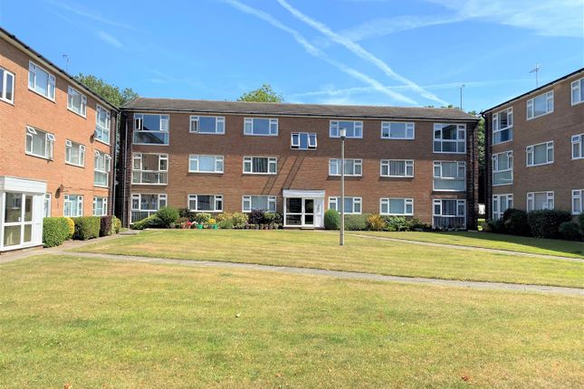 Flat to rent in Gaywood Court, Nicholas Road, Blundellsands L23