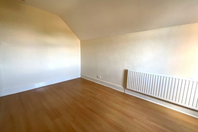 Flat 1, 8 Avenue Road, Doncaster photo 5