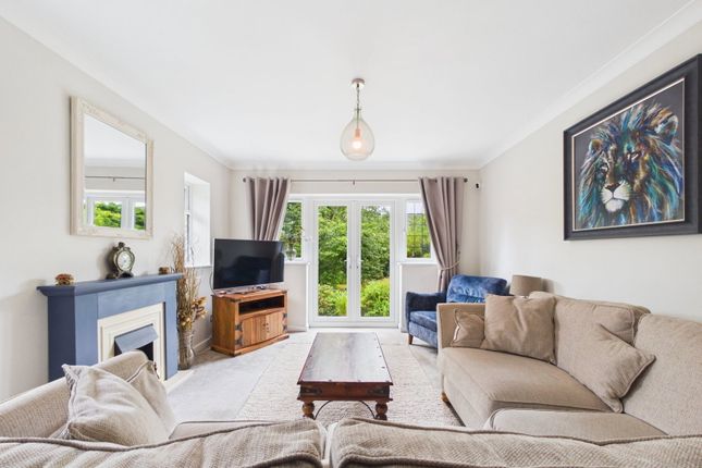 5, Maytree Avenue, Worthing photo 4