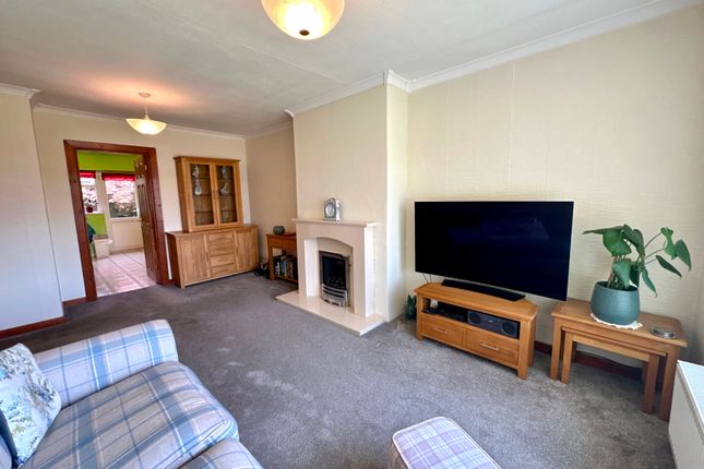 5, Johnson Avenue, Wolverhampton photo 3