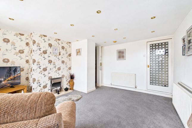 20, Vignola Terrace, Bradford photo 2