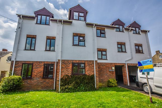 Flat for sale in Rowley, Cam, Dursley