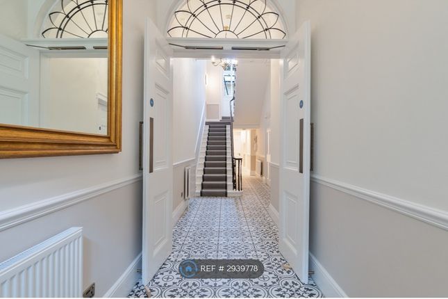 Harley St, London photo 2