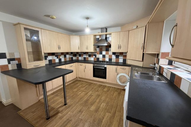 Whatsapp Image 2025-12-15 At 11.03.16 (3)