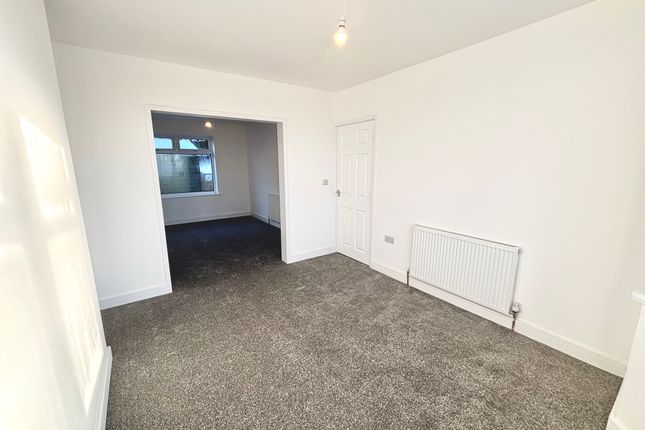 61, Sheffield photo 5