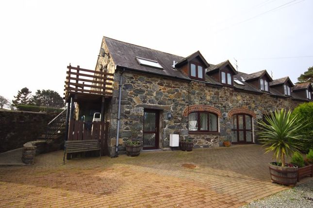 Thumbnail Cottage for sale in Llanrwst Road, Conwy